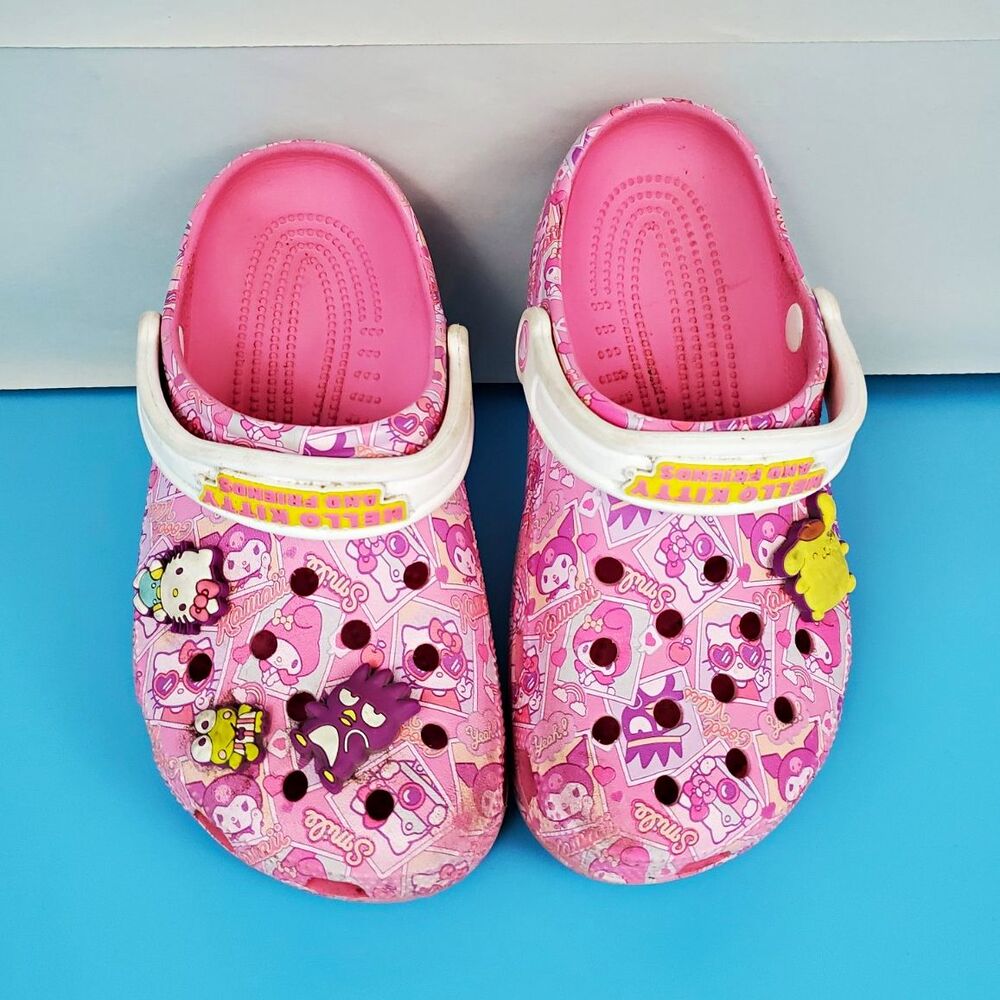 Crocs Hello Kitty and Friends Classic Clogs Pink Sanrio Jibbitz Womens Size 7